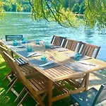 Pieds Dans L'eau Private Wellness Bordure De Meuse *