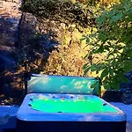 Pieds Dans L'eau Private Wellness Bordure De Meuse * Lustin
