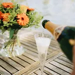 Pieds Dans L'eau Private Wellness Bordure De Meuse Prázdninový dům