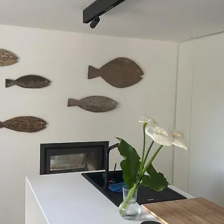 Pieds Dans L'eau Private Wellness Bordure De Meuse Holiday home Lustin