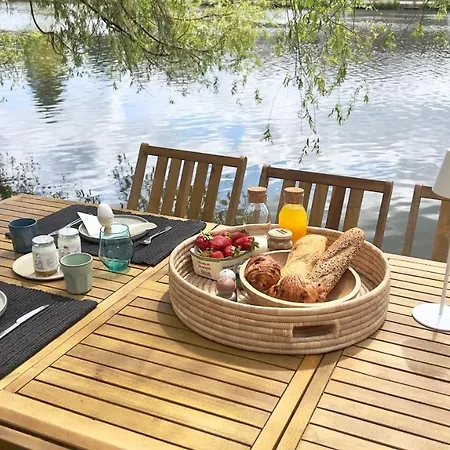 Pieds Dans L'eau Private Wellness Bordure De Meuse بيت للعطل *