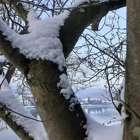 Casa de Férias Pieds Dans L'eau Private Wellness Bordure De Meuse *