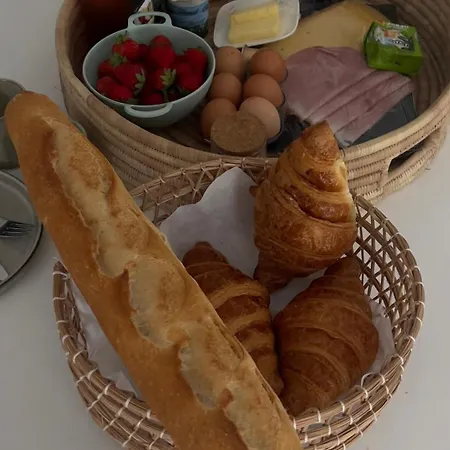 Casa de Férias Pieds Dans L'eau Private Wellness Bordure De Meuse Lustin