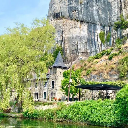 بيت للعطل Pieds Dans L'eau Private Wellness Bordure De Meuse Lustin