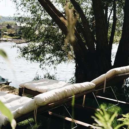 Casa de Férias Pieds Dans L'eau Private Wellness Bordure De Meuse *
