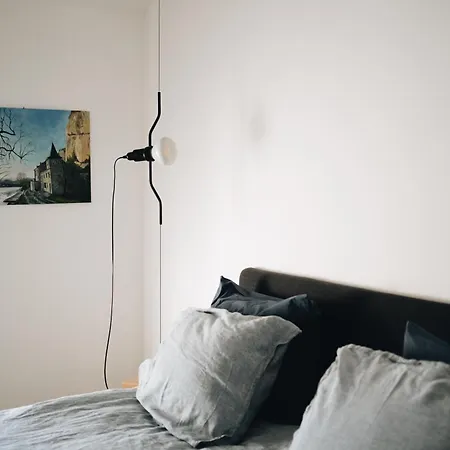 Pieds Dans L'eau Private Wellness Bordure De Meuse 別荘 *