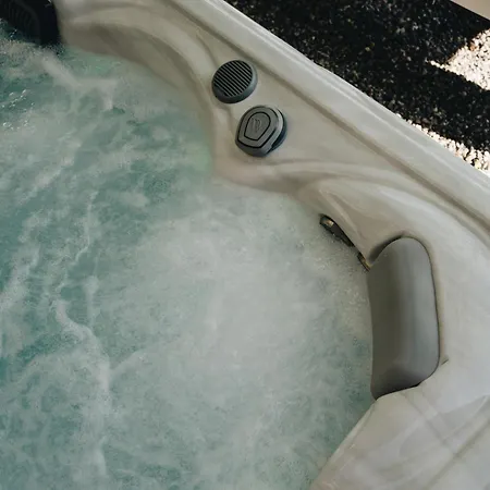 Pieds Dans L'eau Private Wellness Bordure De Meuse Casa de Férias Lustin
