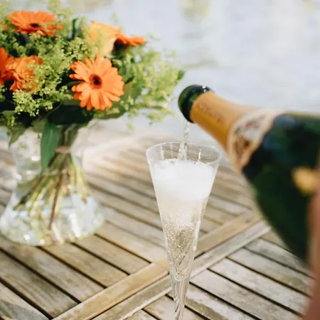 Pieds Dans L'eau Private Wellness Bordure De Meuse 別荘