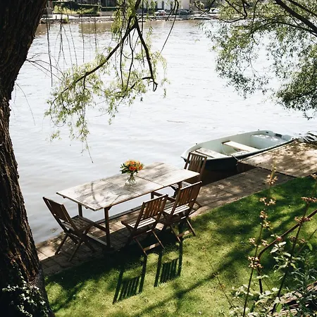 Pieds Dans L'eau Private Wellness Bordure De Meuse *