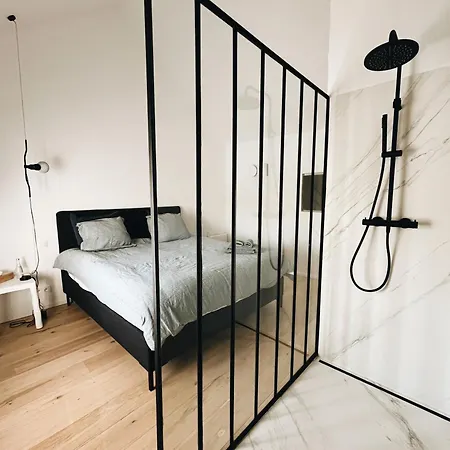 Casa de Férias Pieds Dans L'eau Private Wellness Bordure De Meuse Lustin