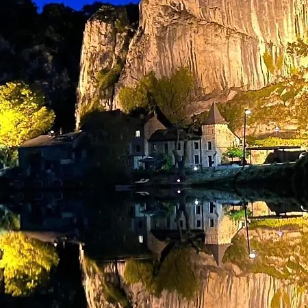 Pieds Dans L'eau Private Wellness Bordure De Meuse 루스틴