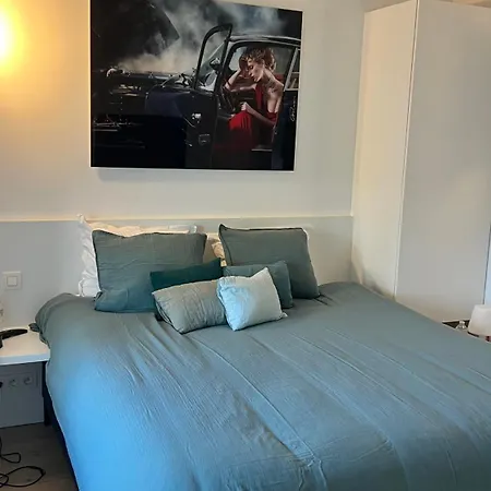 Pieds Dans L'eau Private Wellness Bordure De Meuse بيت للعطل