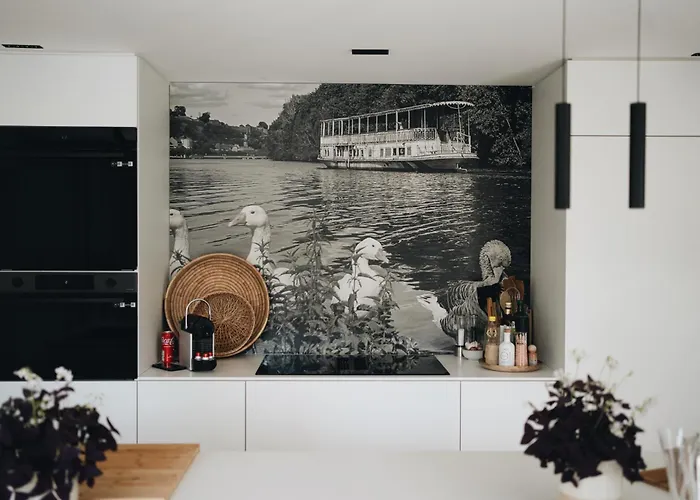 Nyaraló Pieds Dans L'eau Private Wellness Bordure De Meuse Lustin